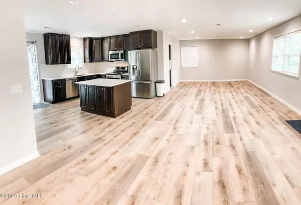 Wilmington, NC 28412,213 Santa Ana DR