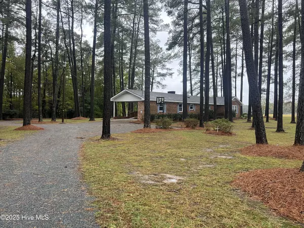 Four Oaks, NC 27524,1551 King Mill RD