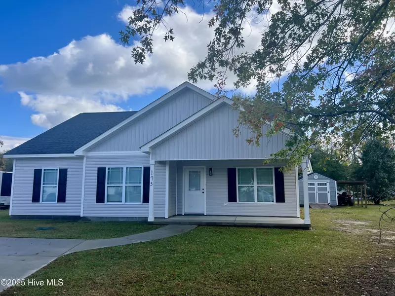 175 Joshua DR, Chocowinity, NC 27817