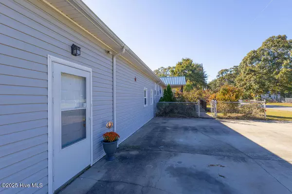 Edenton, NC 27932,213 Yeopim TRL