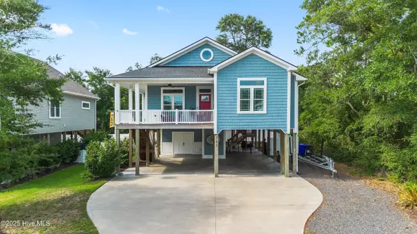 Oak Island, NC 28465,305 E Yacht DR