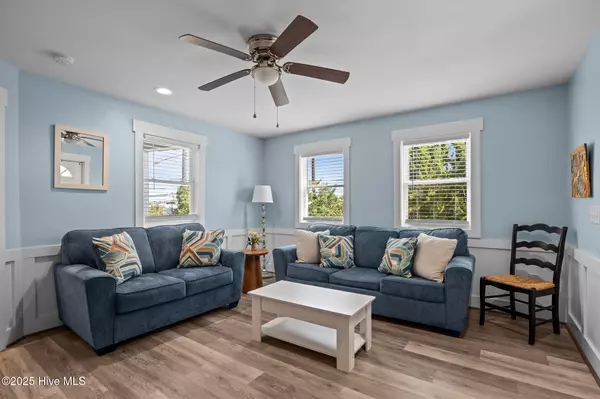 Morehead City, NC 28557,501 Bridges ST #B