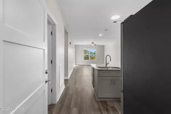 Supply, NC 28462,2272 Dolphin Shores DR SW #407