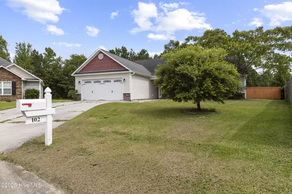 Jacksonville, NC 28546,102 Dahlia LN