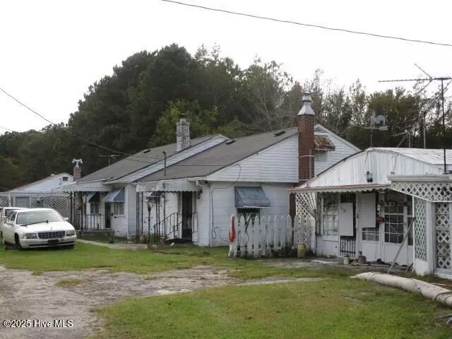Elizabeth City, NC 27909,903 Us 158