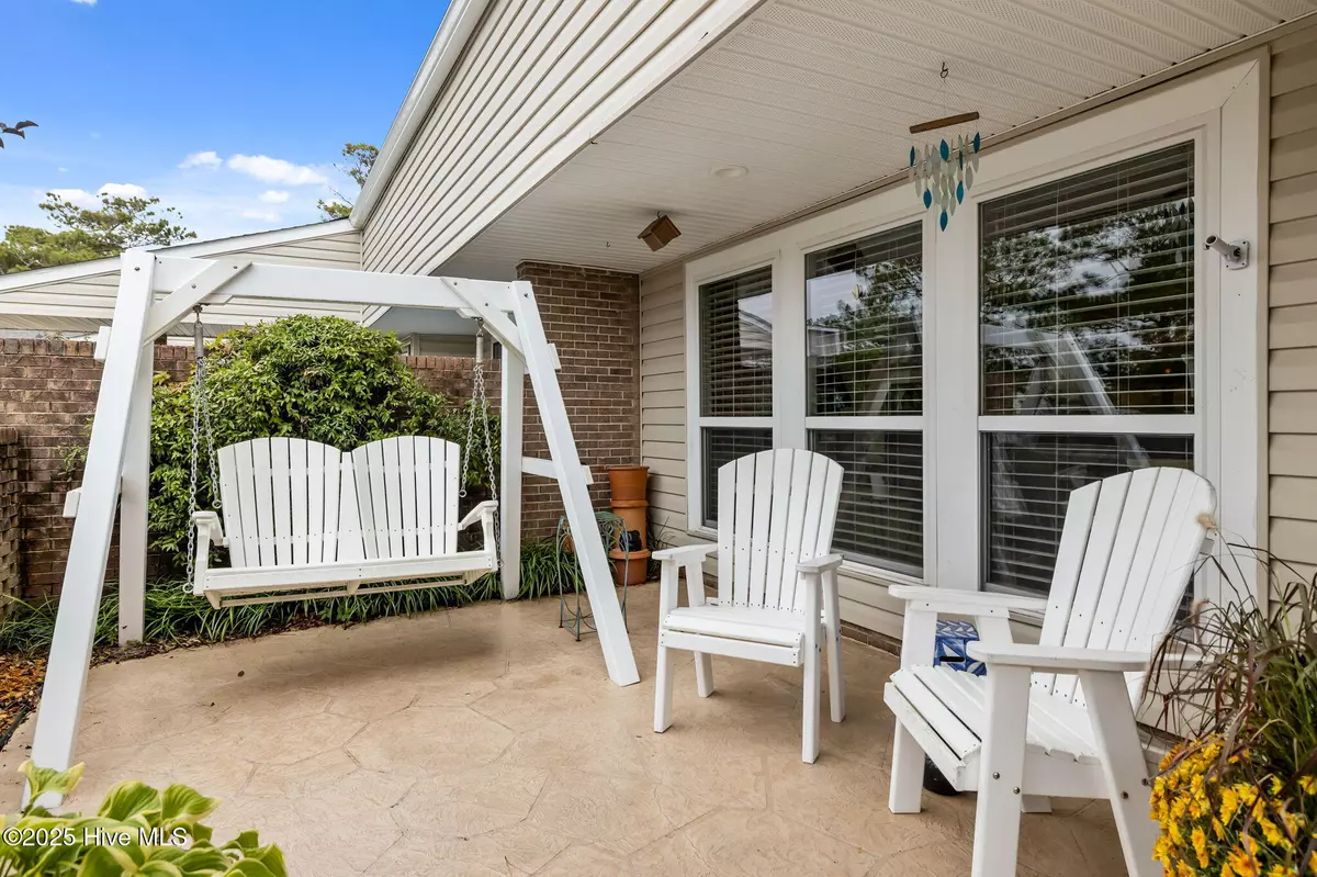 Morehead City, NC 28557,209 Sound CT