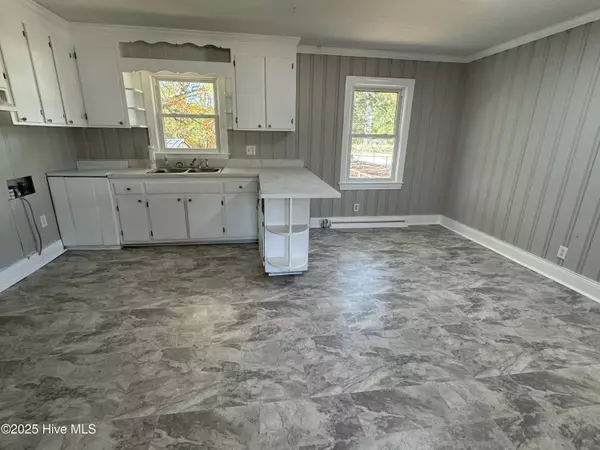 Rocky Mount, NC 27803,1622 W Raleigh BLVD