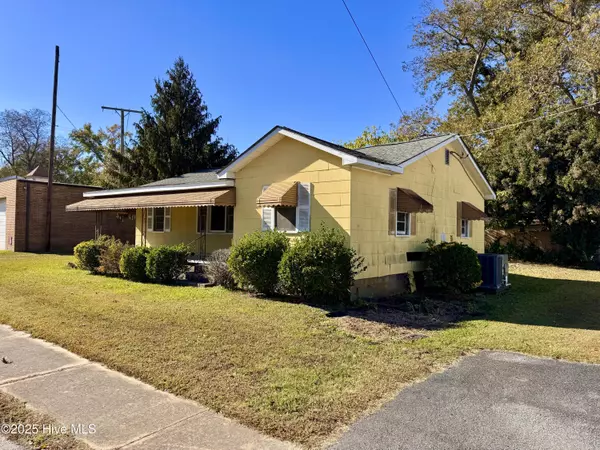 Hamilton, NC 27840,102 E Main ST