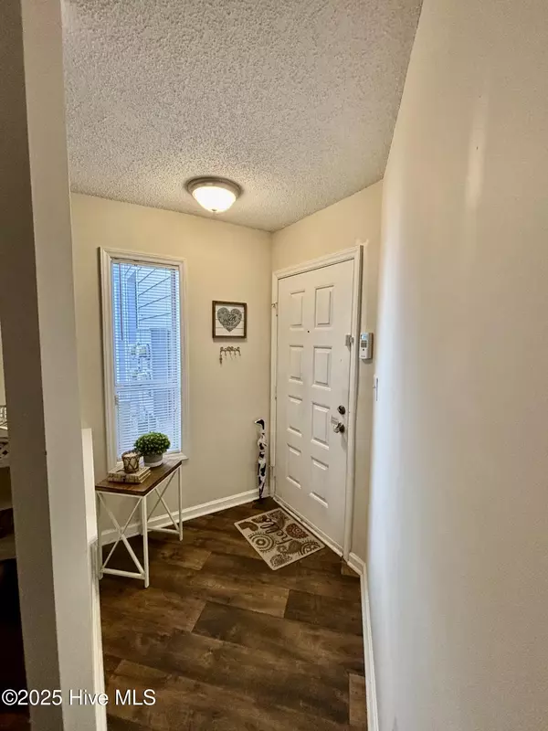 Greenville, NC 27858,108 Breezewood DR #B