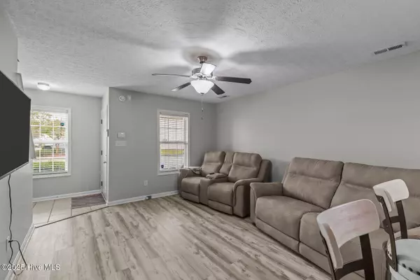 Jacksonville, NC 28546,435 Falls CV