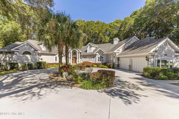296 Camellia CT, Sunset Beach, NC 28468