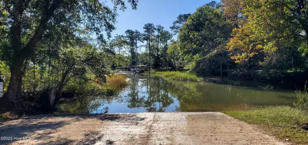 Wilmington, NC 28411,609 Bayshore DR