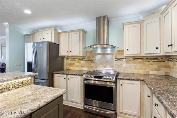 Rocky Point, NC 28457,408 Turkey Creek RD