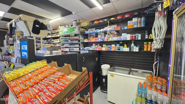 Rocky Mount, NC 27801,1505 E Raleigh BLVD