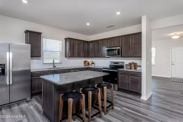 Sanford, NC 27330,725 Richardson DR