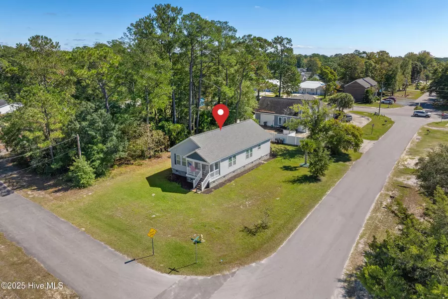 982 Charlotte AVE, Calabash, NC 28467