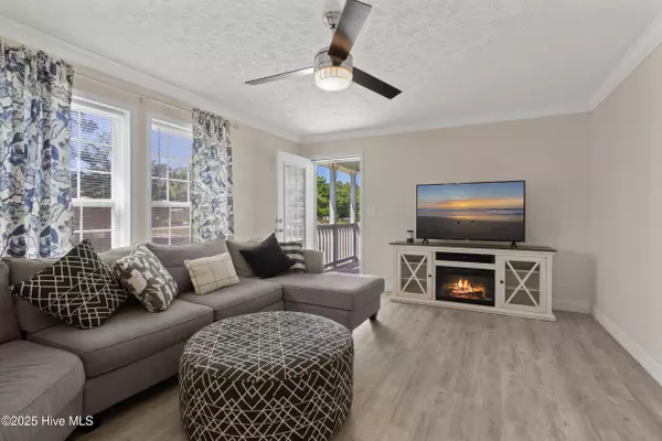 Calabash, NC 28467,982 Charlotte AVE