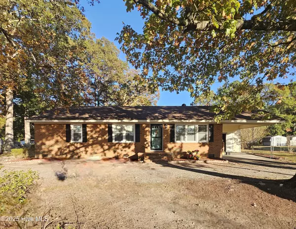 4149 Woodcrest RD, Rocky Mount, NC 27803