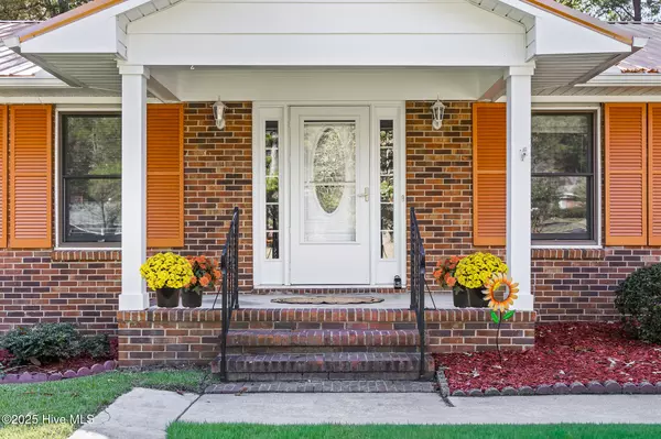 Southern Pines, NC 28387,912 N Glenwood TRL