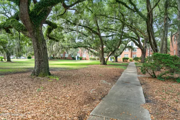 Wilmington, NC 28403,2940 Oleander DR #G6