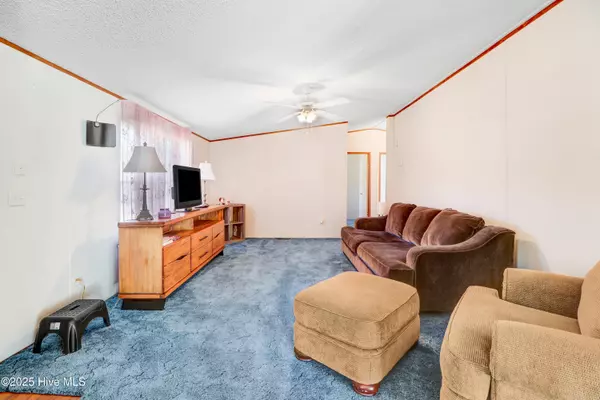 Pikeville, NC 27863,230 Fox Run DR