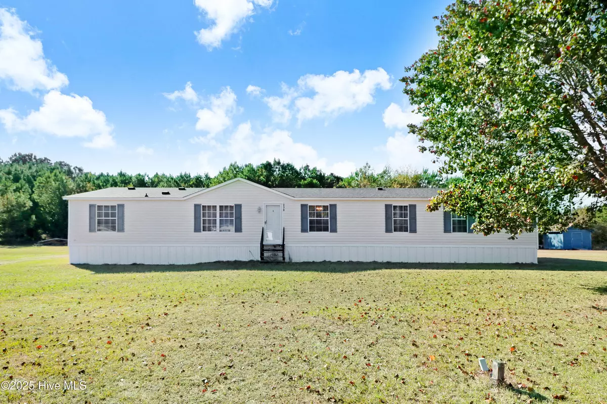 Pikeville, NC 27863,230 Fox Run DR