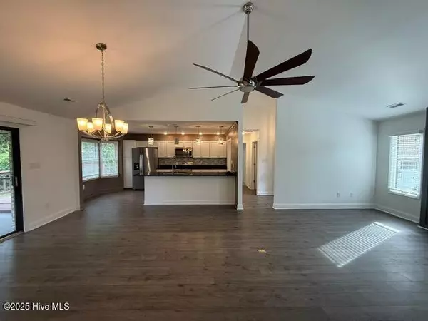 New Bern, NC 28560,714 San Juan RD