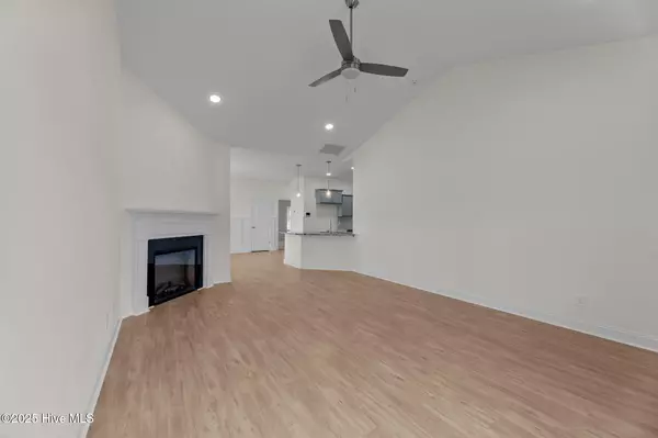 Greenville, NC 27834,2604 Nexus DR #A