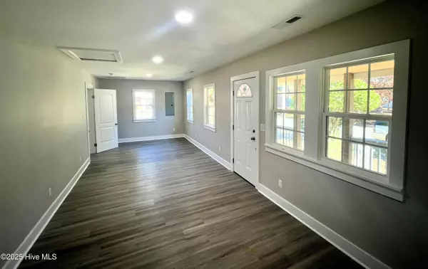 Wilson, NC 27893,108 Denby ST SW