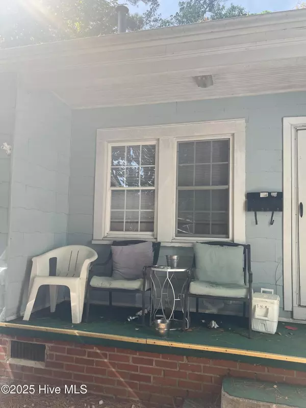 Greenville, NC 27858,811 E 1st ST