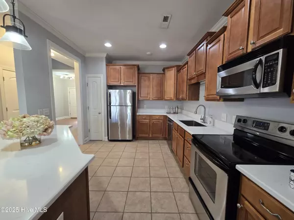 Greenville, NC 27834,2041 Cambria DR #B