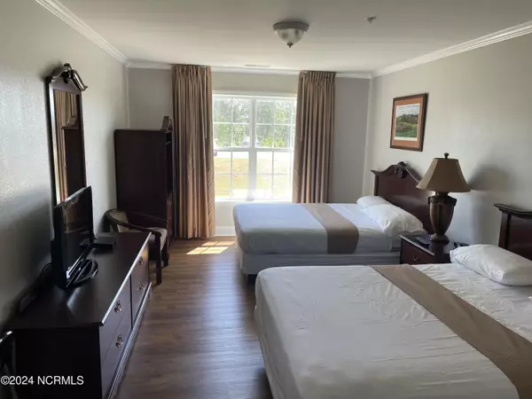 Carthage, NC 28327,520 Little River Farm BLVD #C207