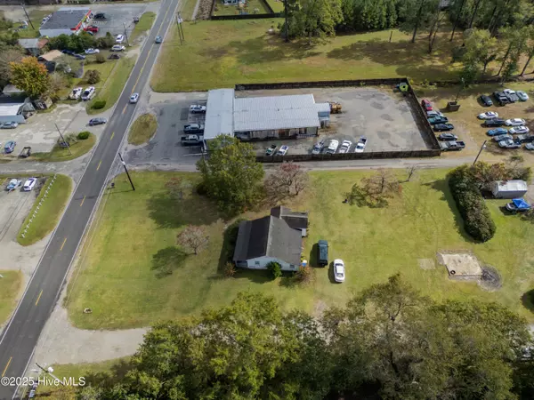 Leland, NC 28451,857 Village RD NE