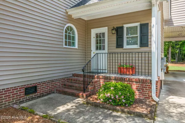 Wilson, NC 27896,5010 Country Club DR N