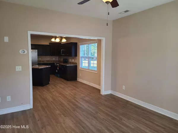 Sneads Ferry, NC 28460,525 Everett Glades