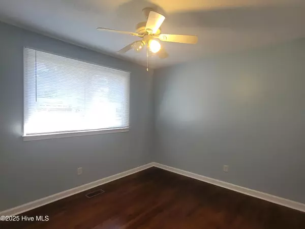 Jacksonville, NC 28540,713 Vernon DR