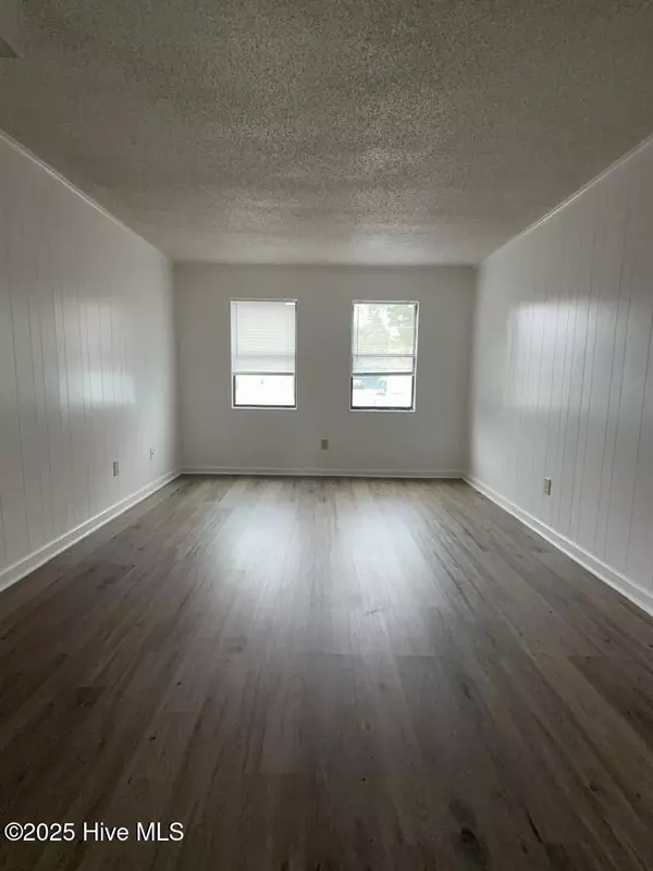 Jacksonville, NC 28540,216 Zack CIR #B