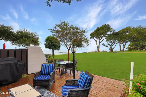 Morehead City, NC 28557,195 Drum Inlet DR