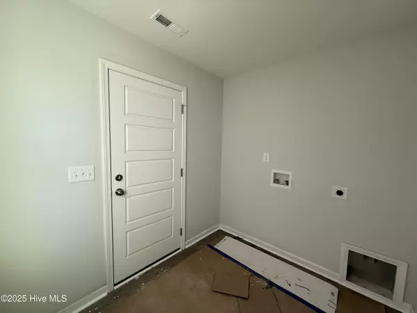 Selma, NC 27576,13 E Emily Gardens DR