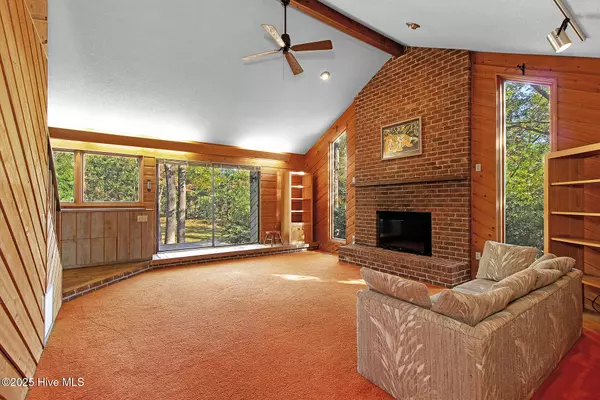 Morehead City, NC 28557,213 Larkin ST