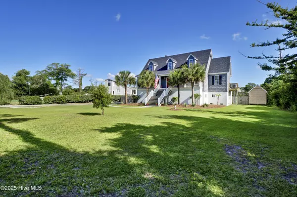 Emerald Isle, NC 28594,7308 Canal DR