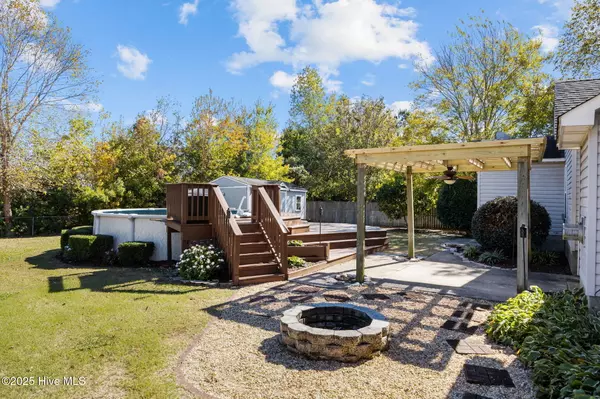 Greenville, NC 27858,2483 Hunterchase LN