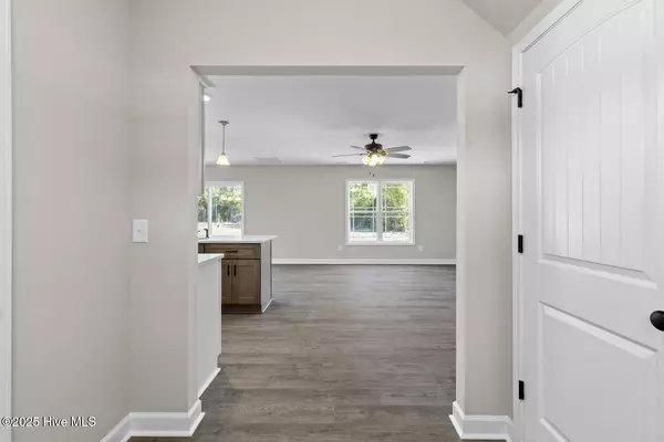 Jacksonville, NC 28540,1244 Old Maplehurst RD