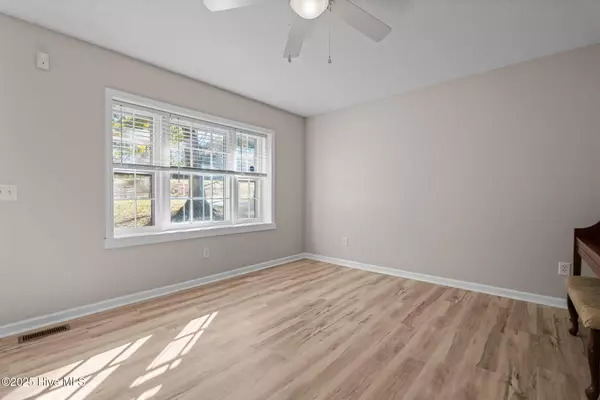 Sanford, NC 27332,3002 Kendale DR