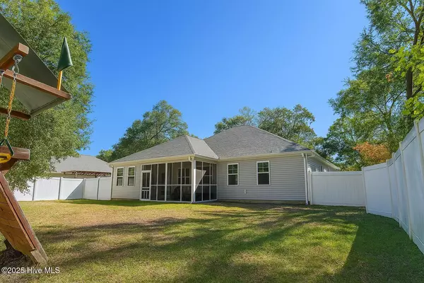 Ocean Isle Beach, NC 28469,1674 Lake Tree DR SW