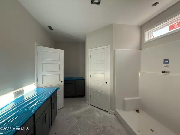 Smithfield, NC 27577,207 Tuskeegee DR