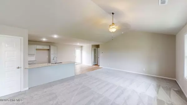 La Grange, NC 28551,1366 St John Church RD