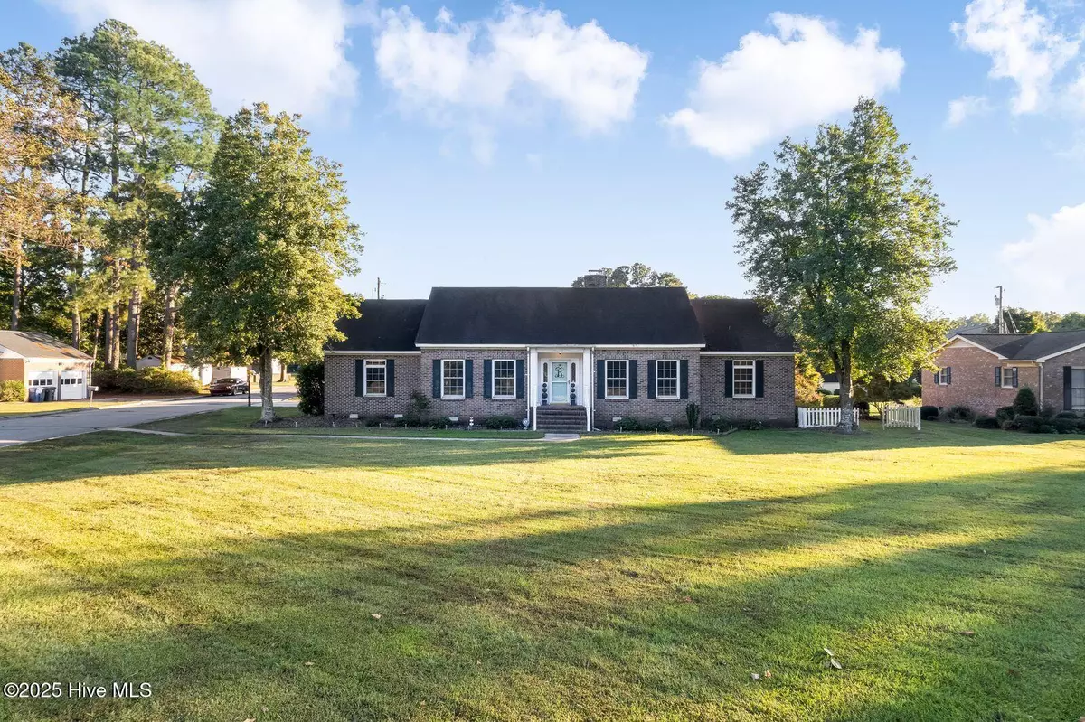 Edenton, NC 27932,1101 W Queen ST