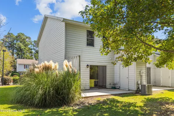 Swansboro, NC 28584,48 Port West CT #Apt D