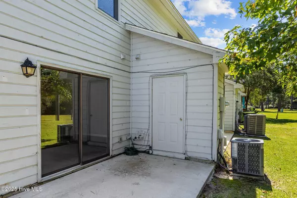 Swansboro, NC 28584,48 Port West CT #Apt D